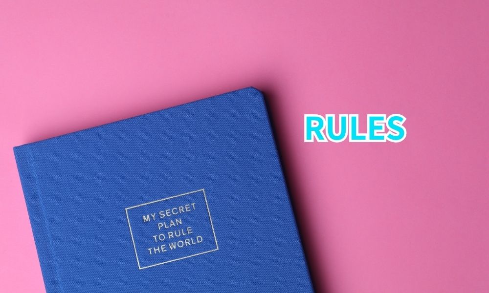 家計のルールを表す青いノートと“RULES”の文字